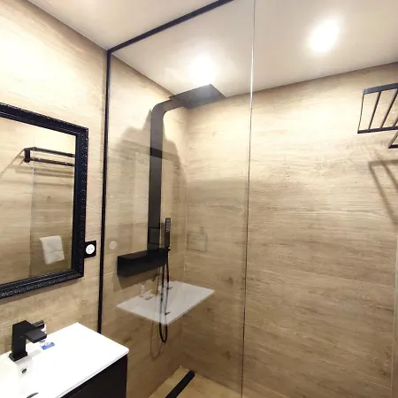 Notre Dame Prestige Apartment *